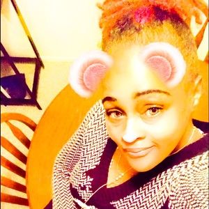 Meet your Posher, Georgia